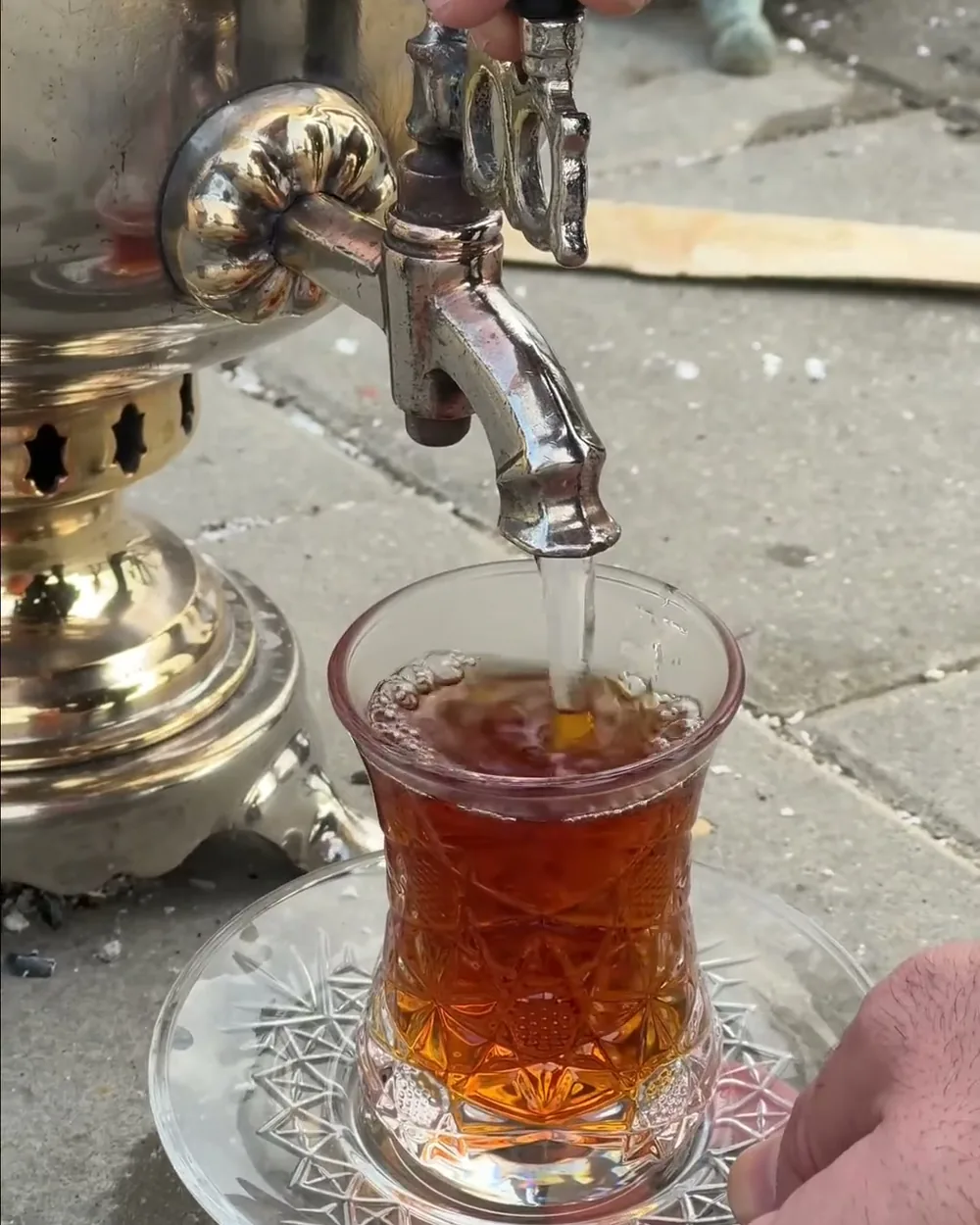 Чай из самовара в армуду